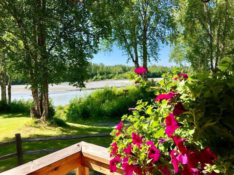 Susitna River Lodging, Riverside Cabins Talkeetna Esterno foto